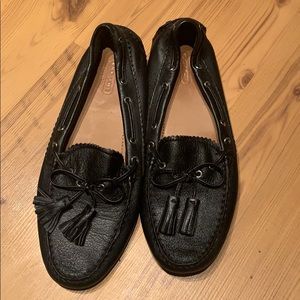MAKE AN OFFER! 🎉 NWOT Coach Flats